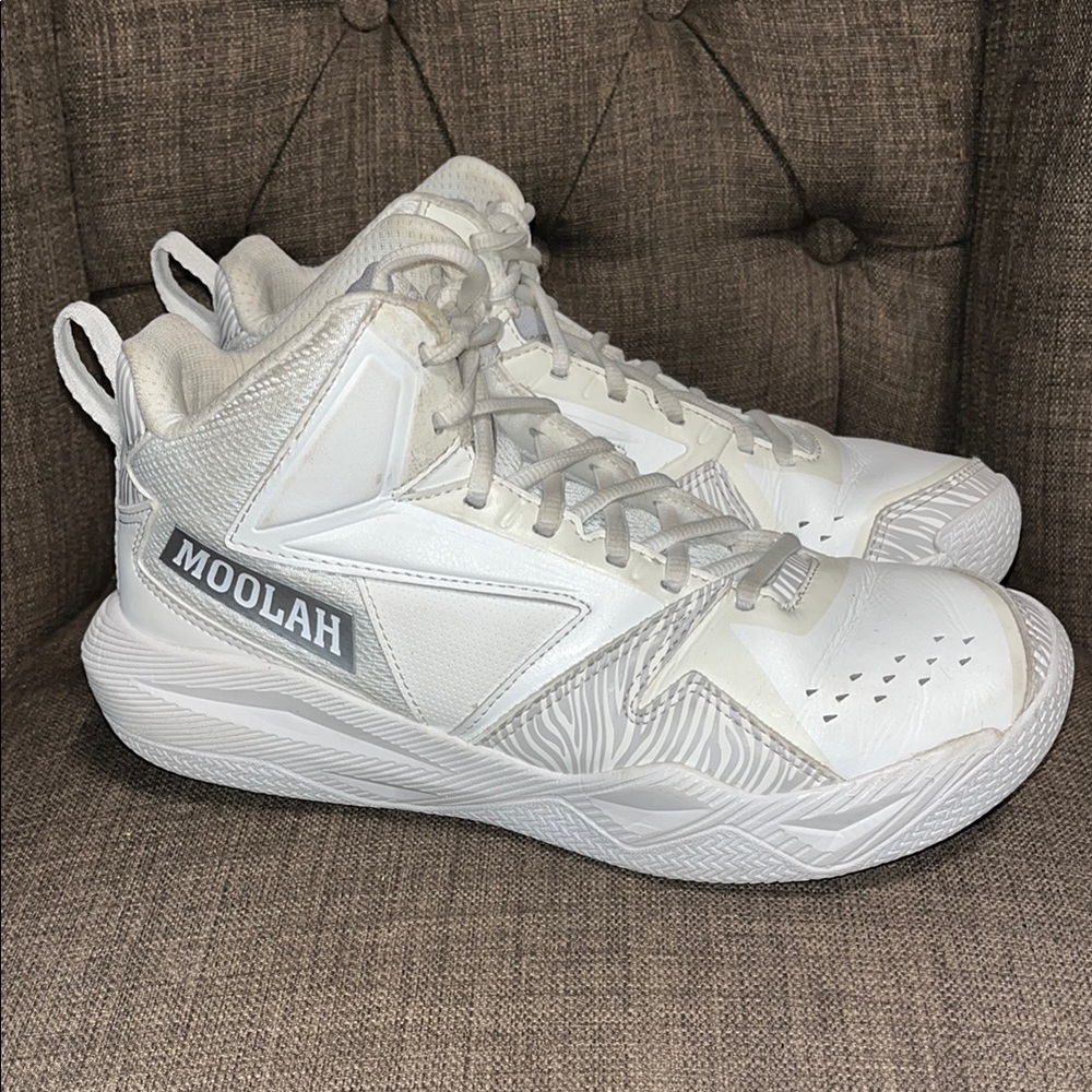 Moolah White High-Top Sneakers boys size 6